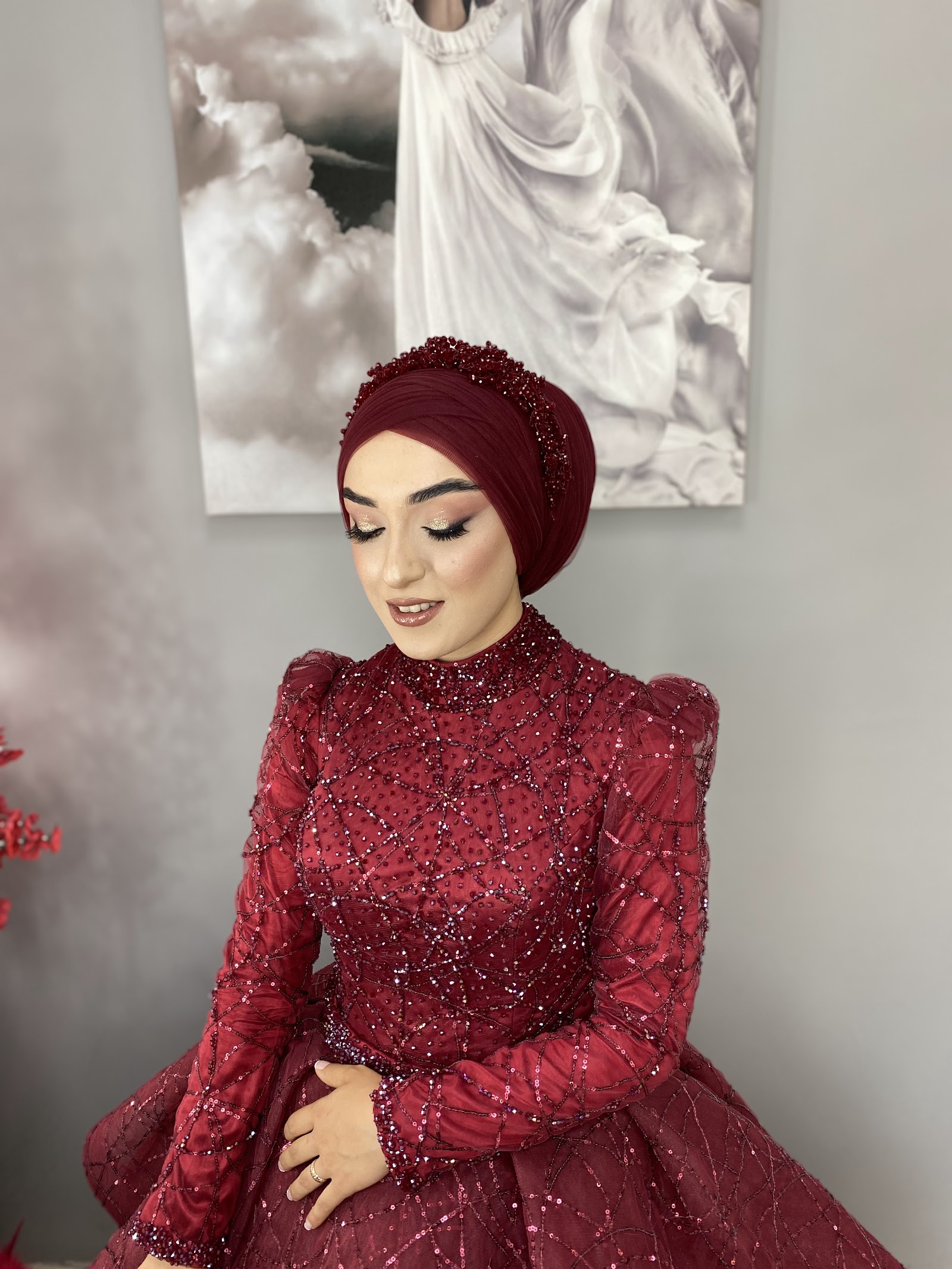 Aslı Şanlı -Miss World Bayan Kuaförü & Güzellik Salonu