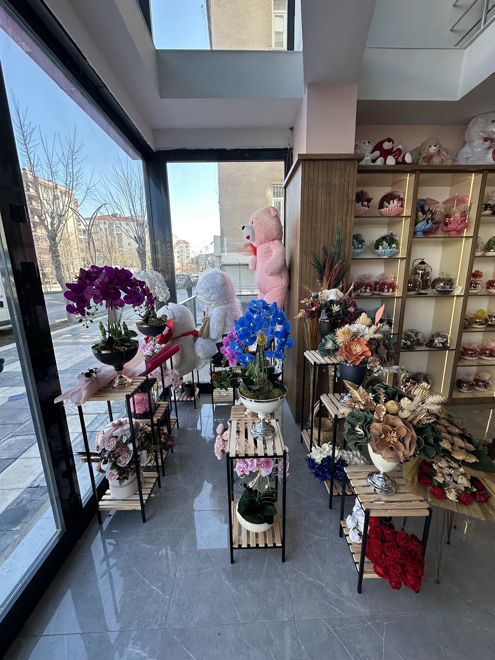 LİLYUM FLOWER & CHOCOLATE