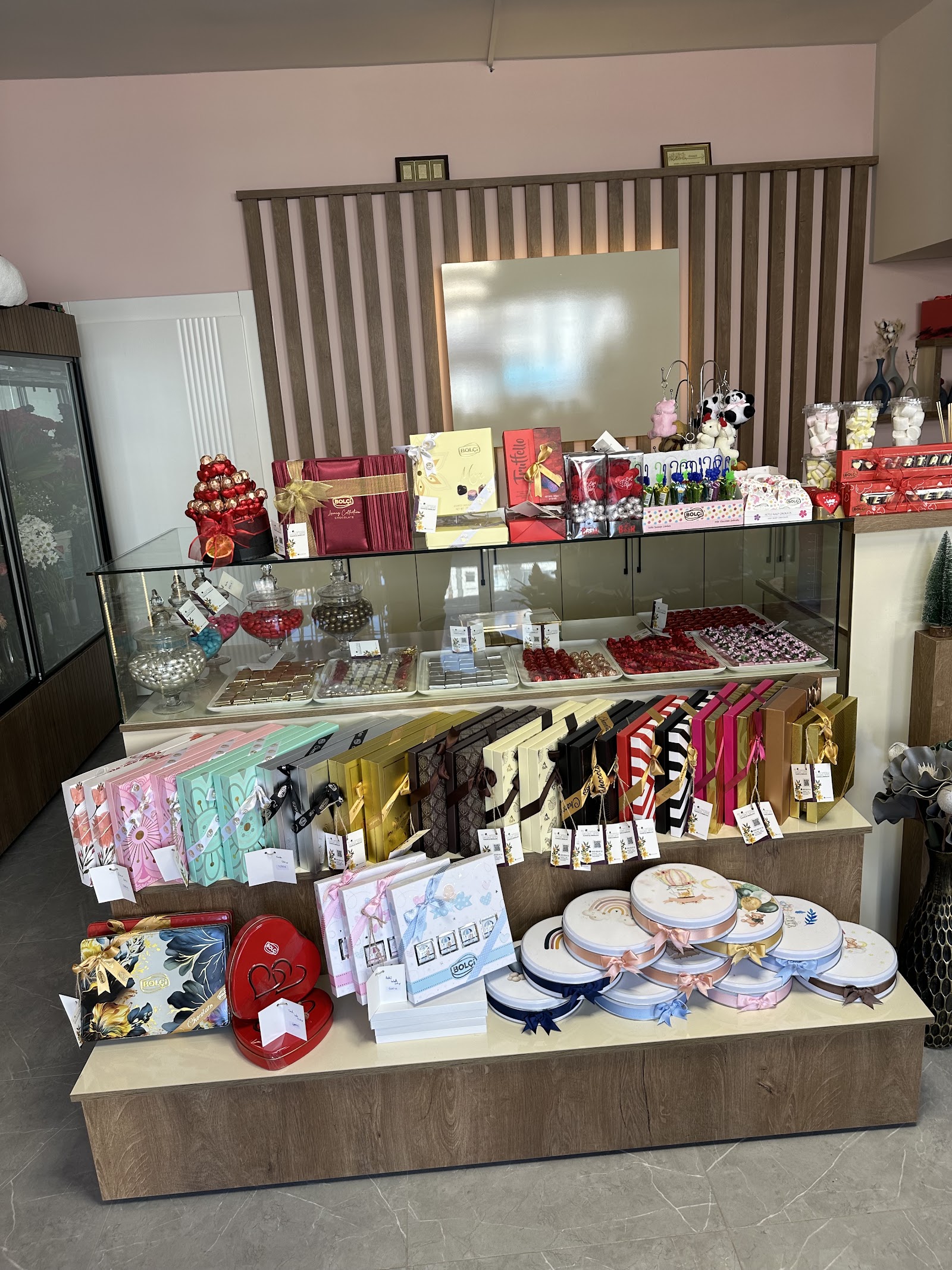 LİLYUM FLOWER & CHOCOLATE