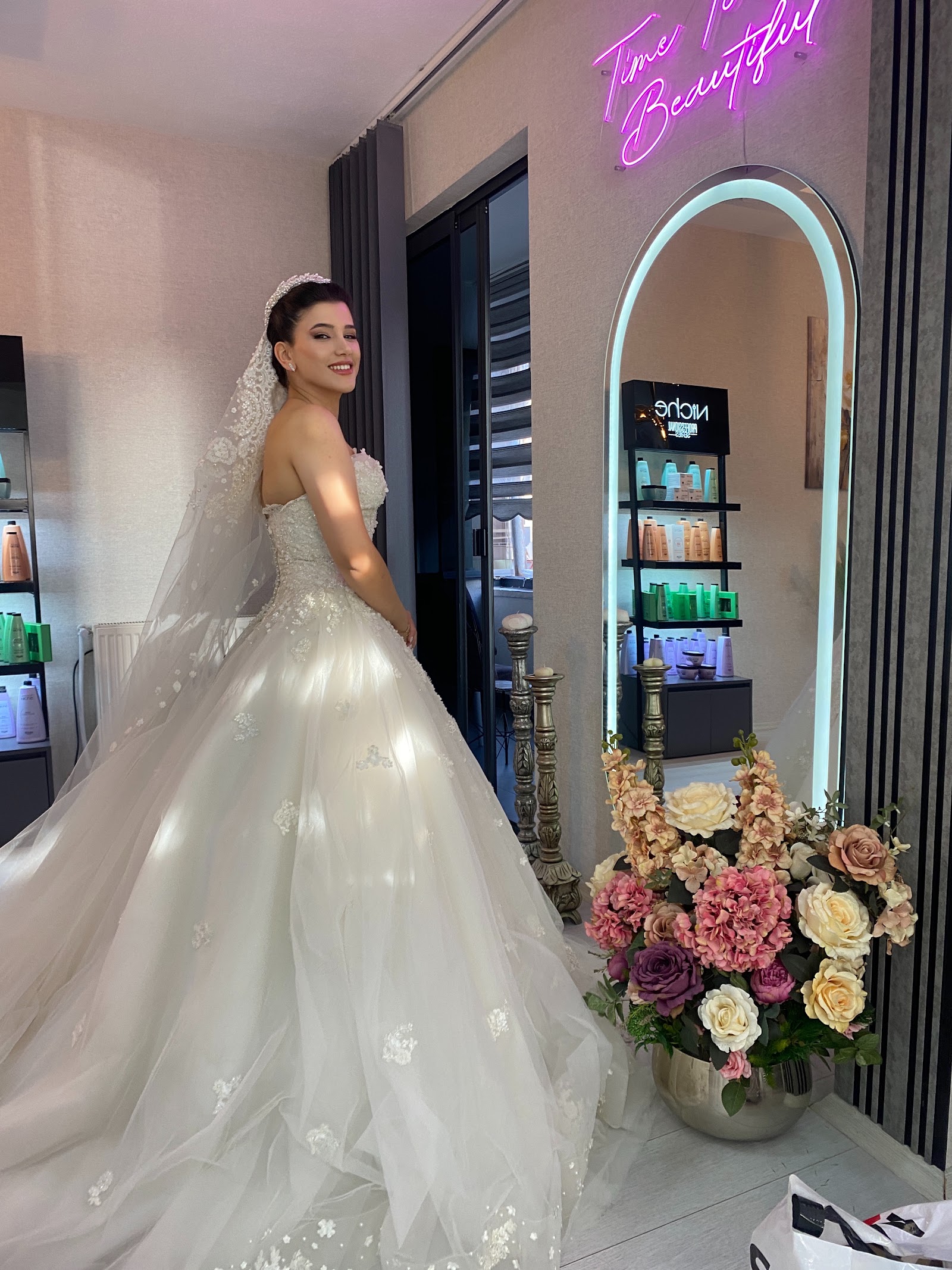 Resmiye Karademir Beauty Studio