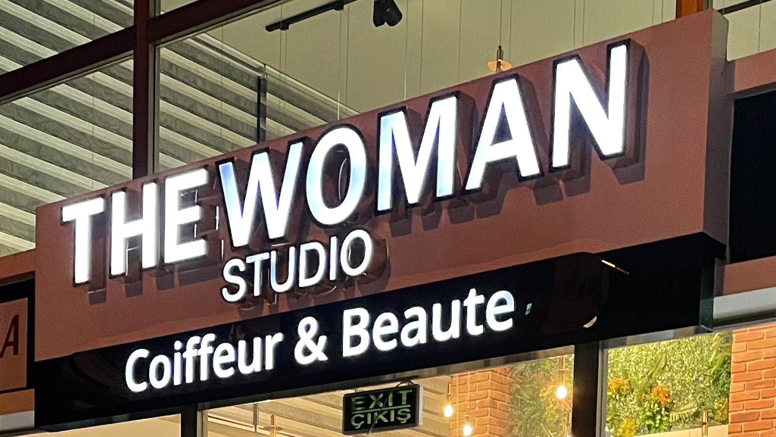 The Woman Studio Kuaför Aksaray kır düğünü mekanı — Merkez