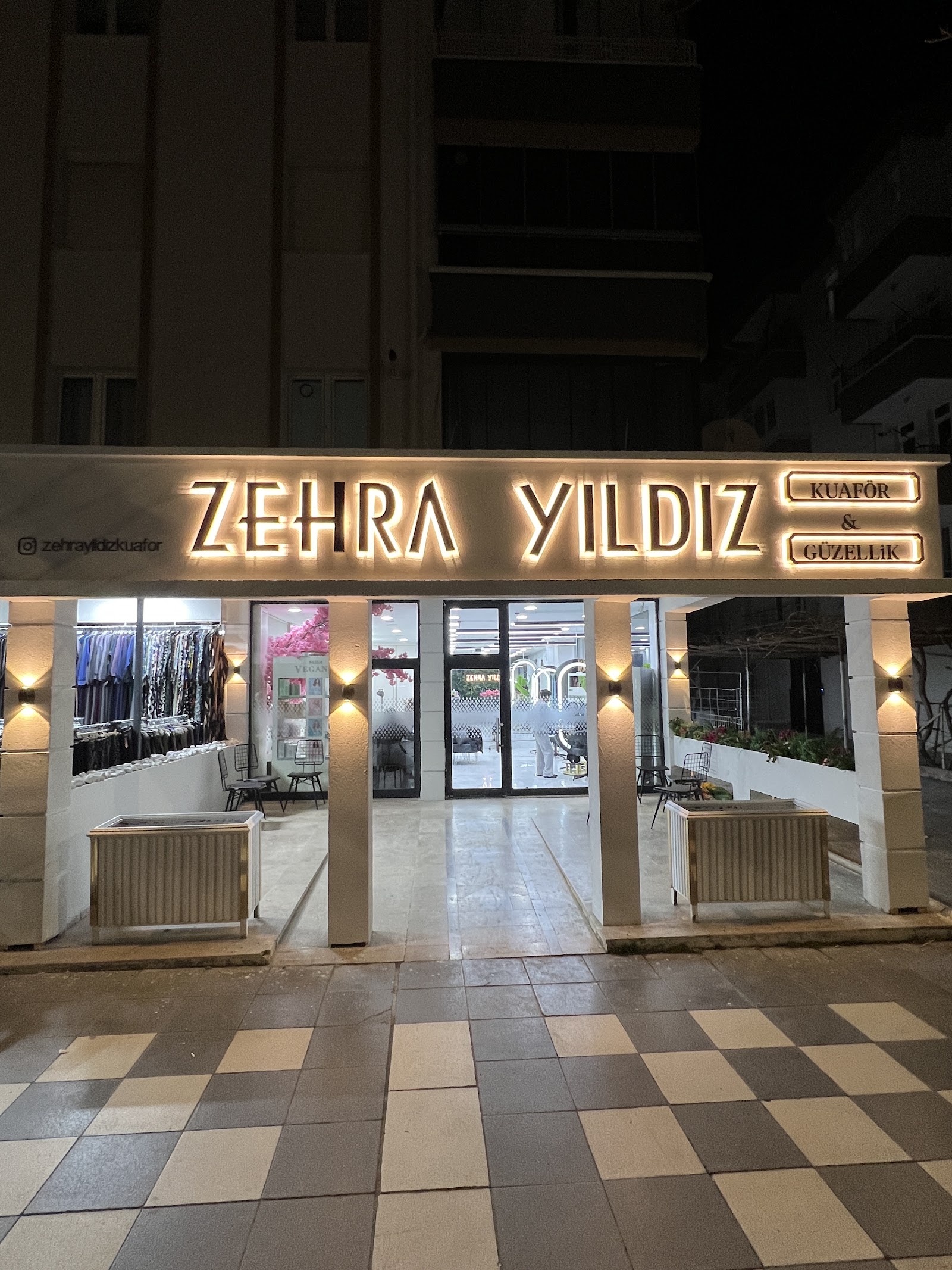 Zehra Yıldız Kuaför & Güzellik kır düğünü mekanı — Merkez